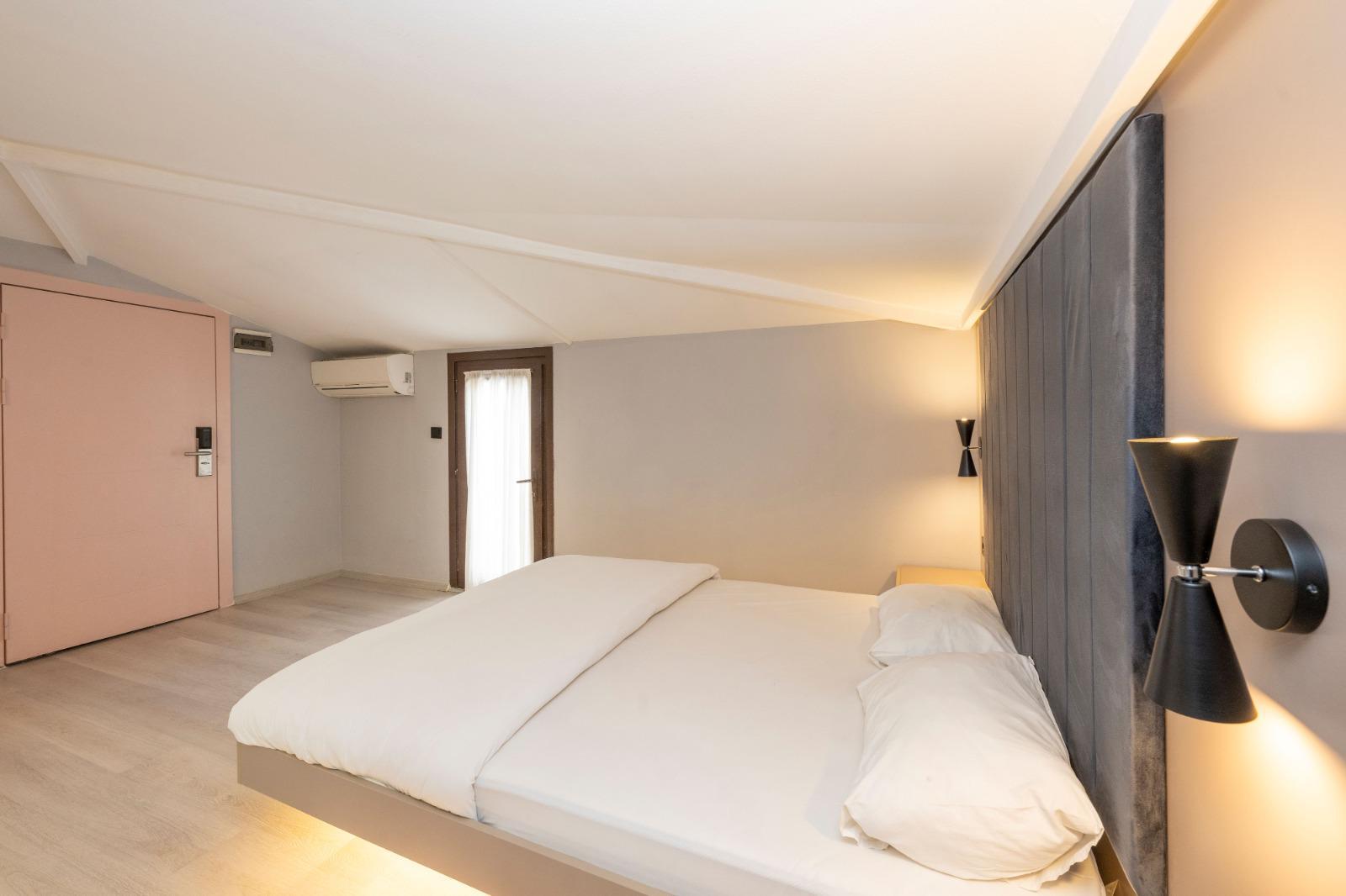 WhatsApp Image 2025-10-26 at 11.38.05 AM